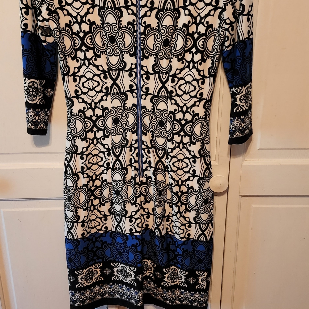 Pretty dress - Picture 2 of 3